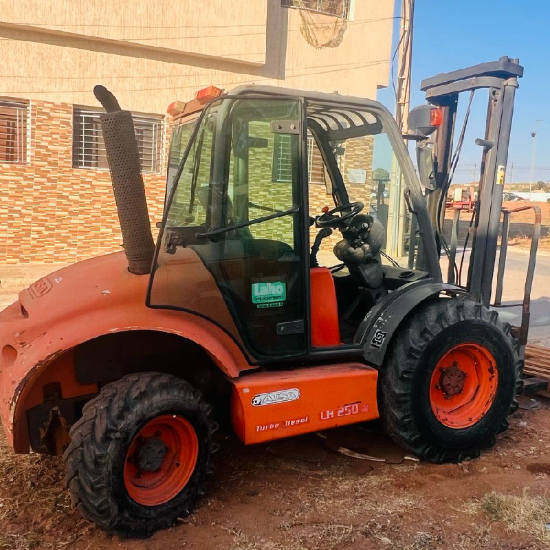 Clark 4x4 AUSA 3.5 Tonnes